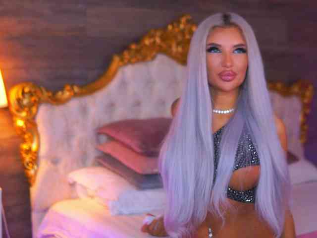 JuicyJessye webcam