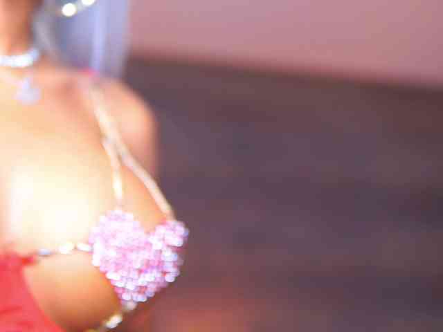 JuicyJessye webcam