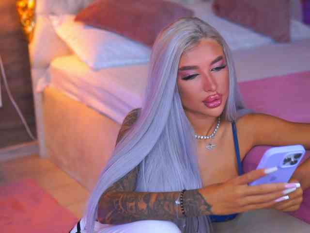 JuicyJessye webcam