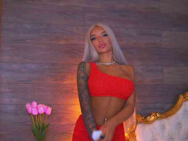 JuicyJessye webcam