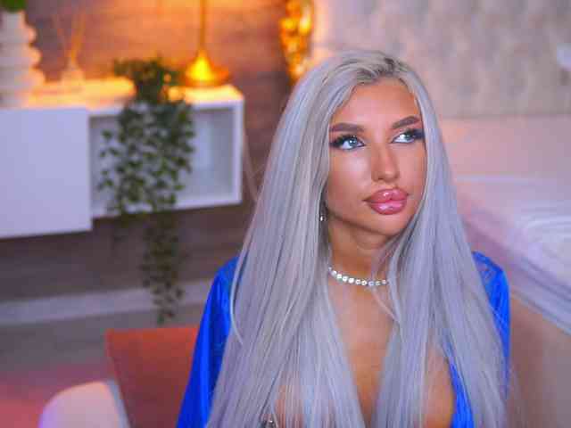 JuicyJessye webcam