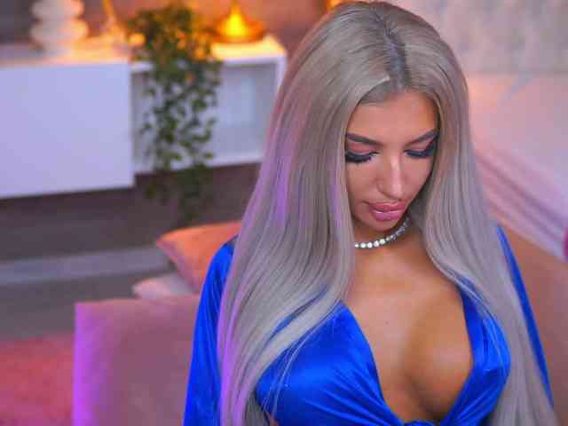 JuicyJessye webcam