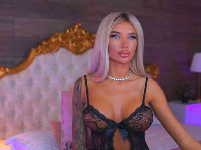 JuicyJessye webcam