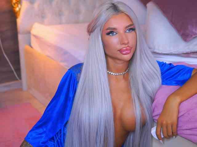 JuicyJessye webcam