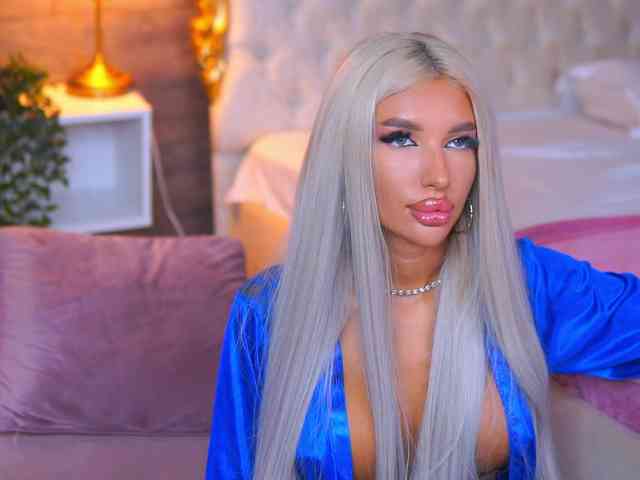 JuicyJessye webcam