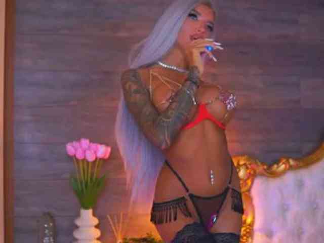 JuicyJessye webcam