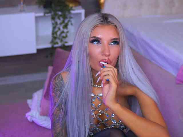 JuicyJessye webcam