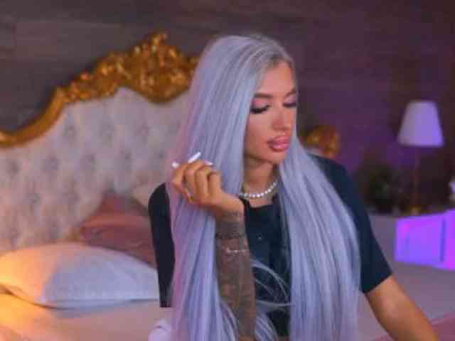 JuicyJessye webcam