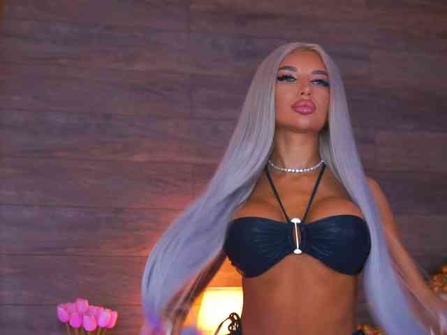 JuicyJessye webcam