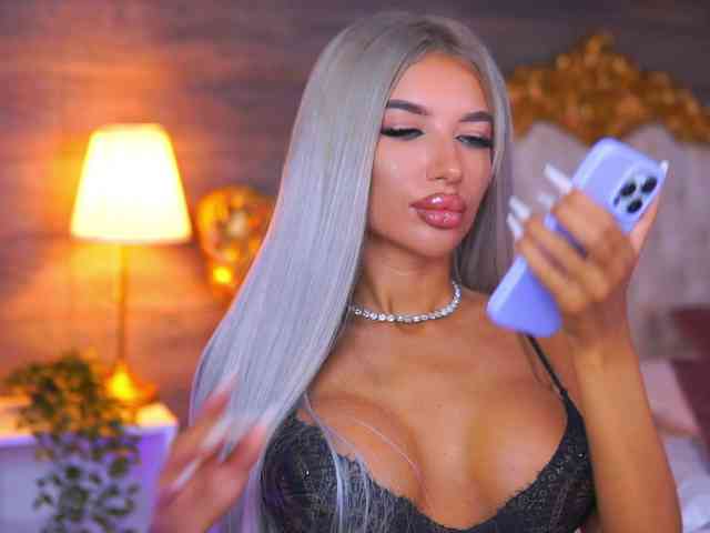 JuicyJessye webcam