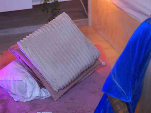 JuicyJessye Sex Cam Show