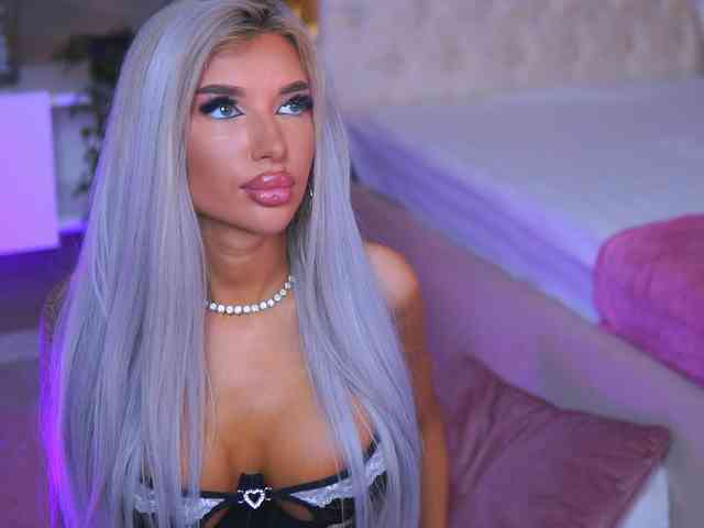 JuicyJessye webcam