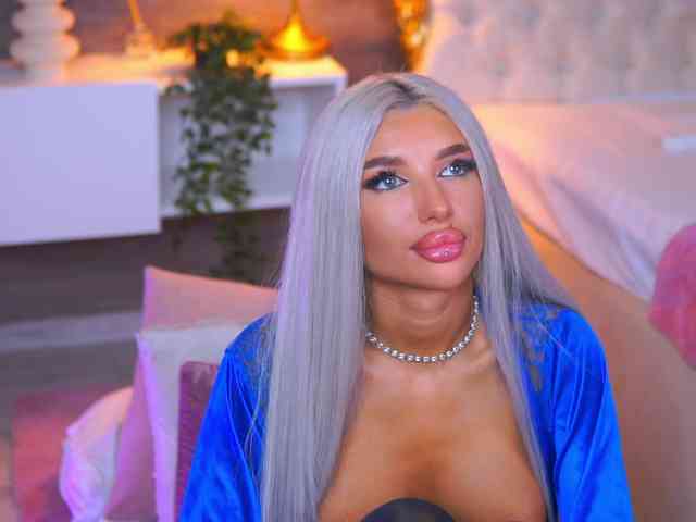 JuicyJessye webcam