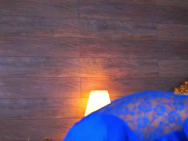 JuicyJessye webcam