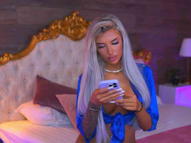 JuicyJessye webcam