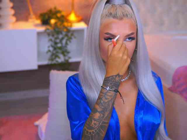 JuicyJessye webcam