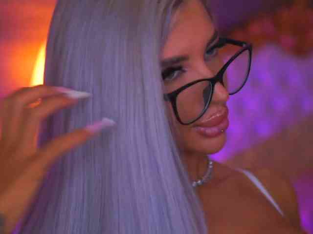 JuicyJessye JuicyJessye