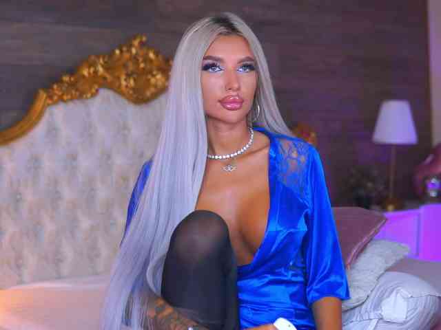 JuicyJessye webcam