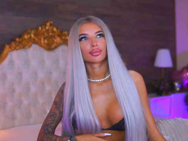 JuicyJessye webcam