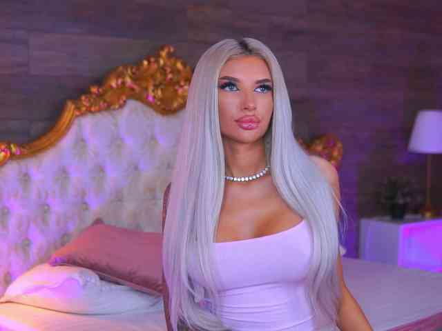 JuicyJessye webcam