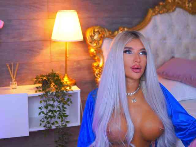 JuicyJessye webcam