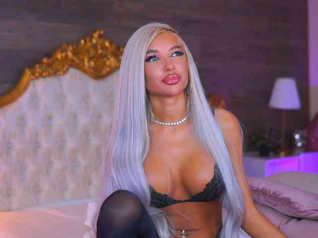 JuicyJessye webcam