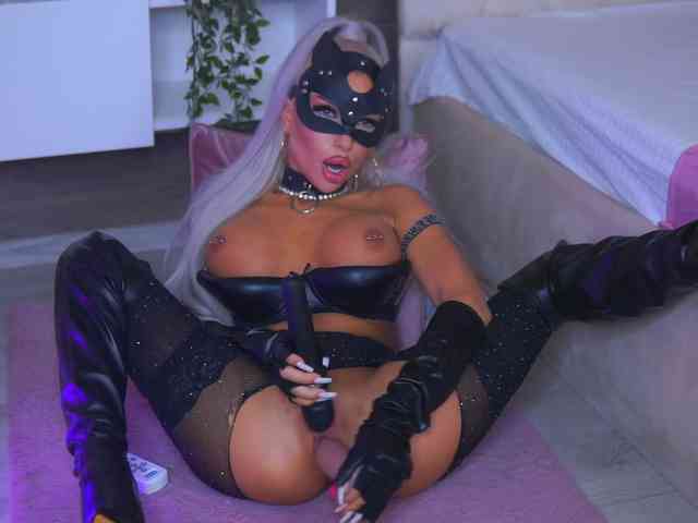 JuicyJessye webcam