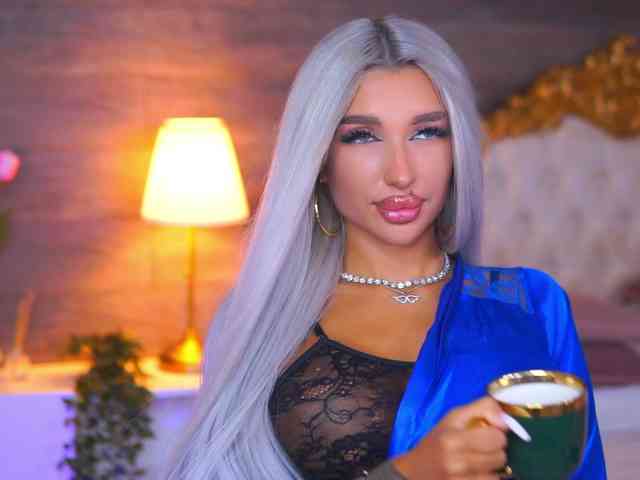 JuicyJessye webcam