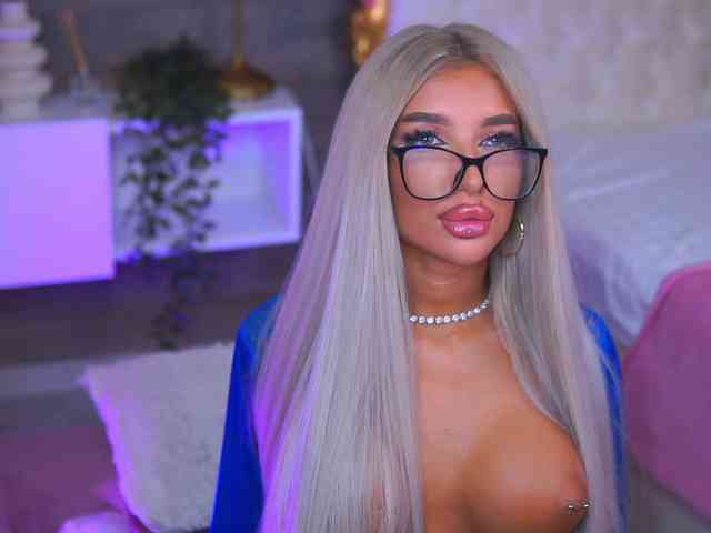 JuicyJessye JuicyJessye