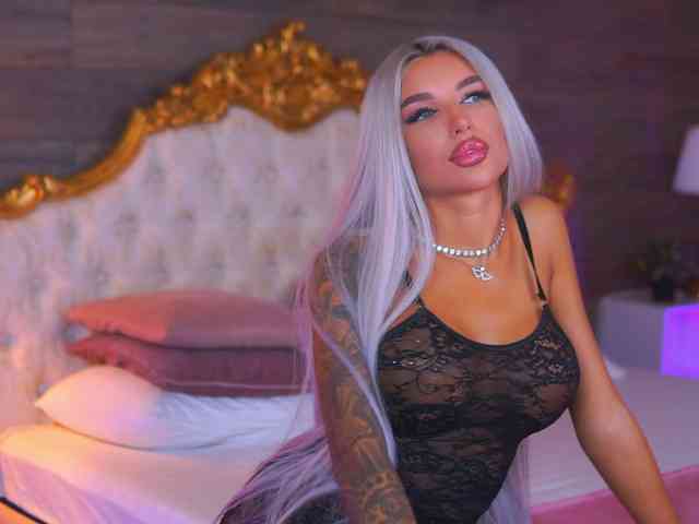 JuicyJessye webcam