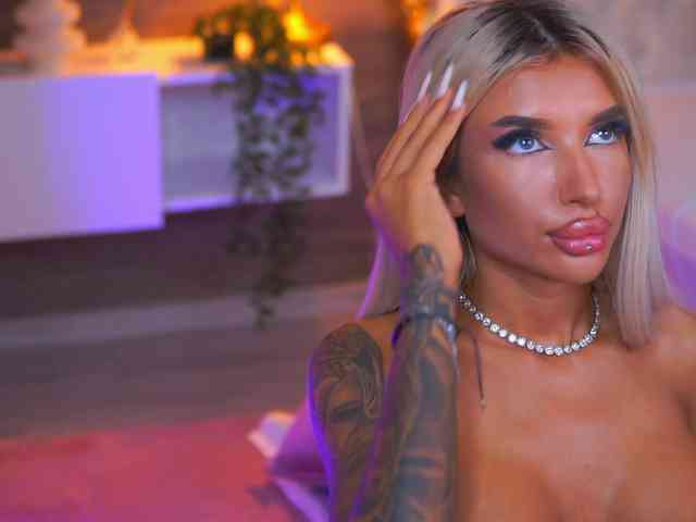 JuicyJessye Sex Cam Show