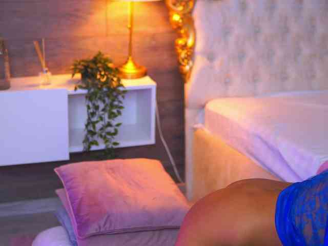 JuicyJessye webcam