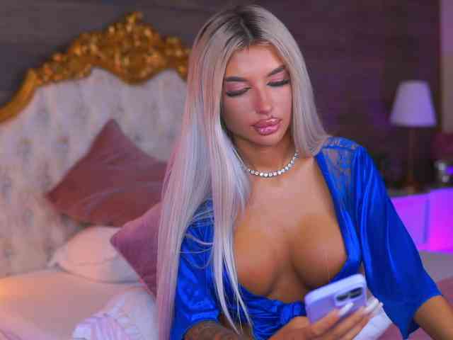 JuicyJessye webcam