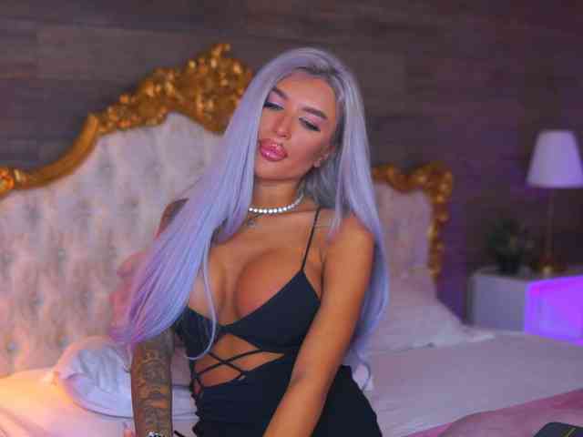 JuicyJessye webcam