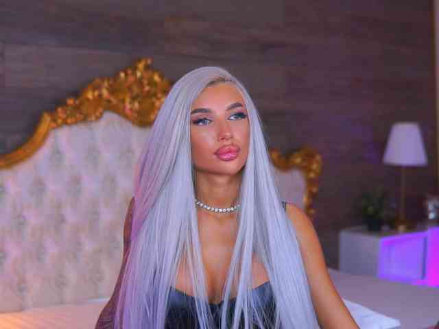 JuicyJessye webcam