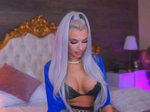 JuicyJessye webcam