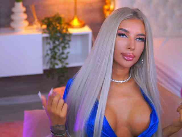 JuicyJessye webcam