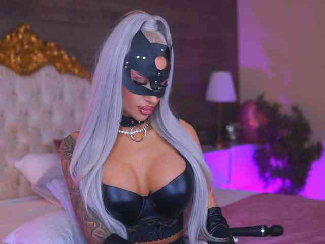 JuicyJessye webcam