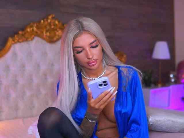JuicyJessye webcam
