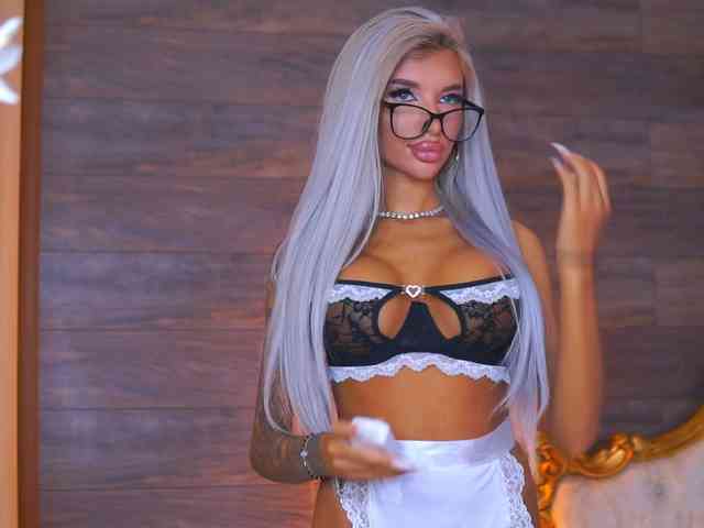 JuicyJessye webcam