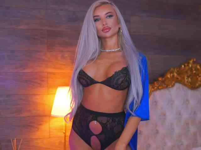 JuicyJessye webcam