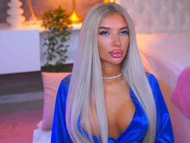 JuicyJessye webcam