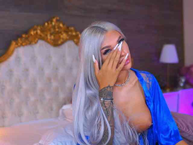 JuicyJessye webcam