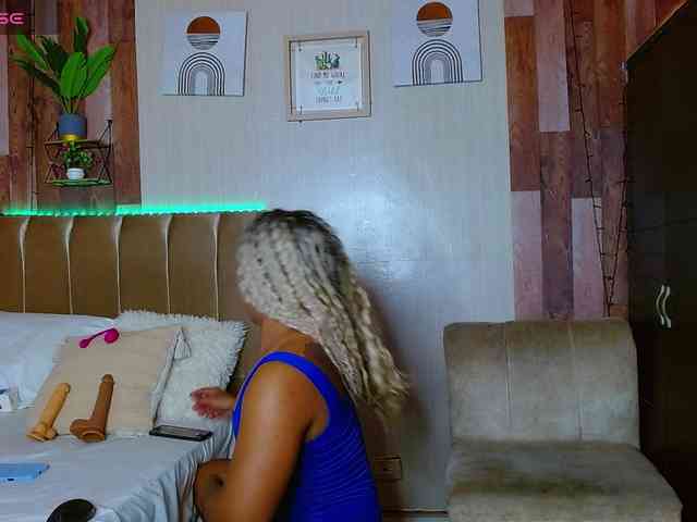 ELECTRABROWNS Sex Cam Show