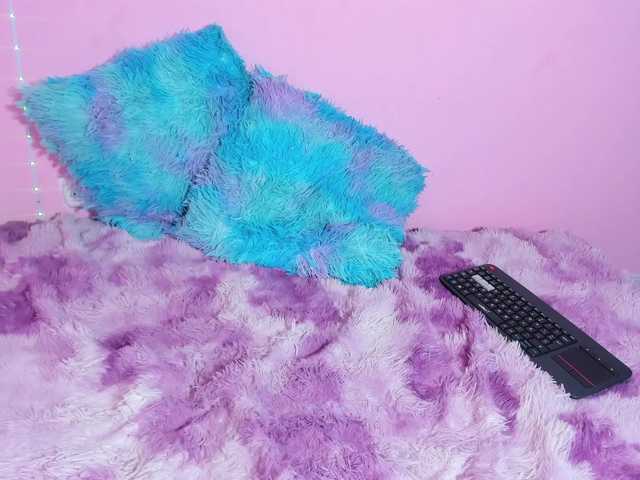 taylorlee's BongaCams show and profile