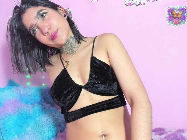 taylorlee's BongaCams show and profile