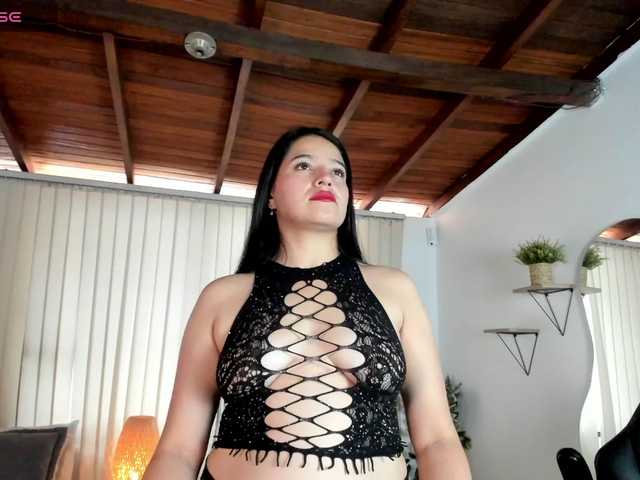 Min-Yuna live cam on BongaCams