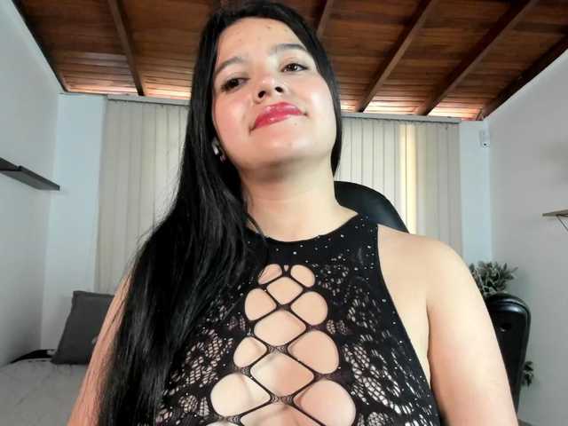 Min-Yuna live webcam show