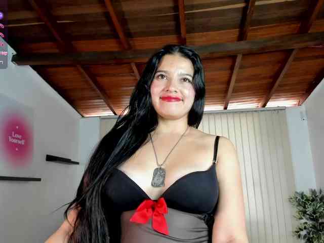 striptease webcam Min-Yuna