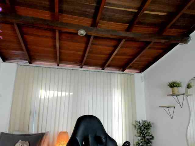 Min-Yuna webcam